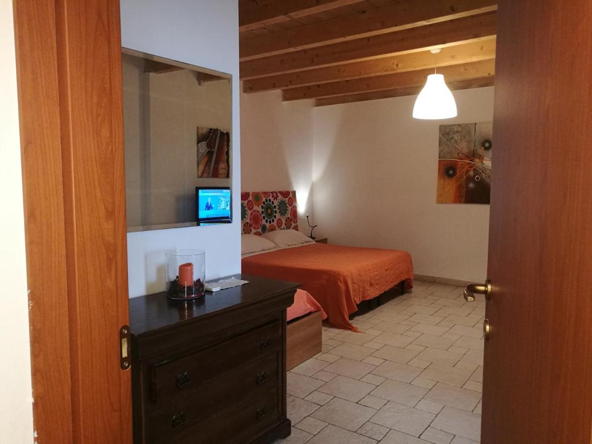 La Corte Del Borgo Antico Bari Exterior foto